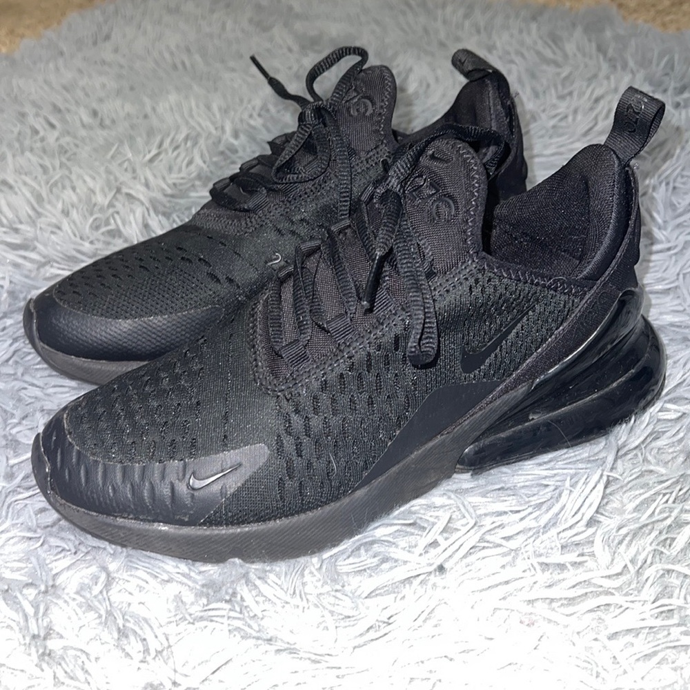 Nike 270’s